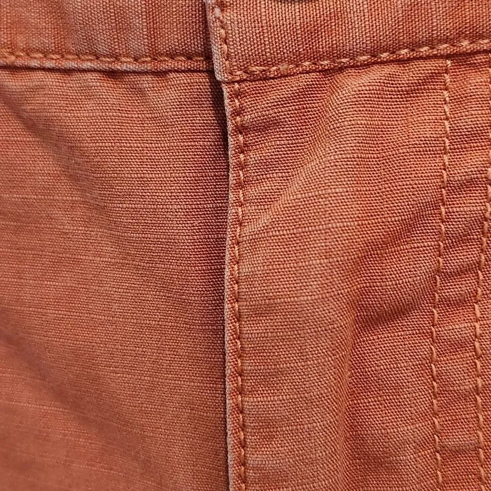 Womens Eddie Bauer Cargo Shorts- Size 10